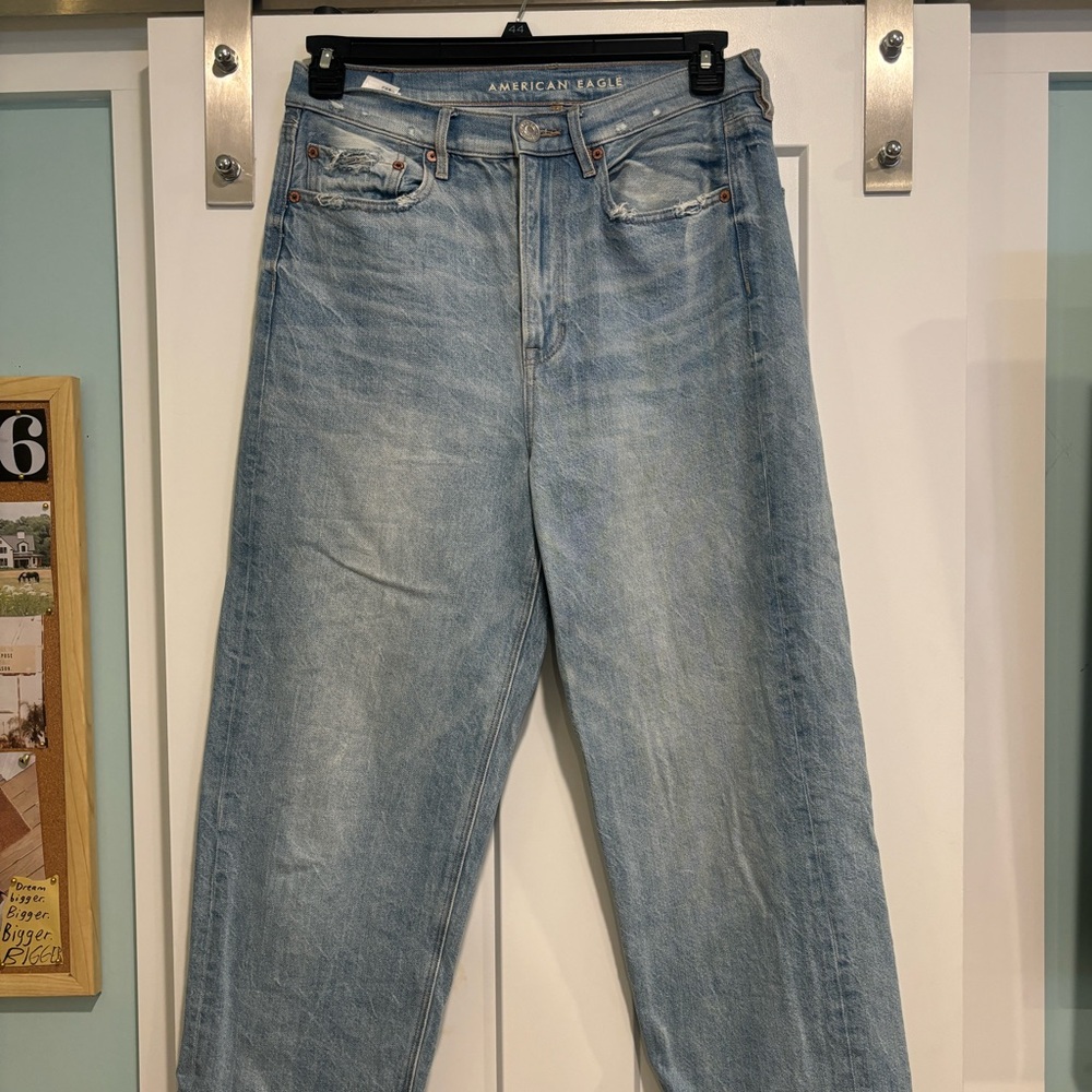 American Eagle Women’s Baggy Jean